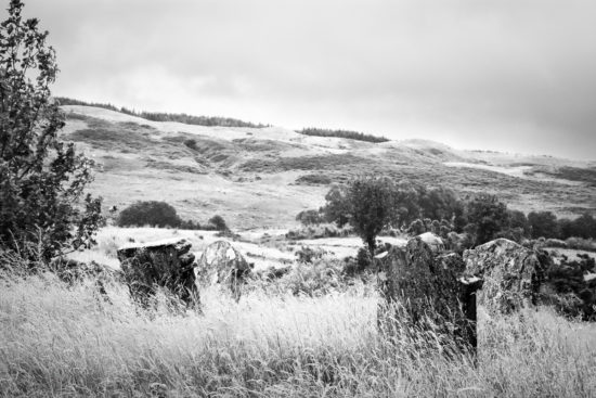 I had hoped to find a location like this. It wasn't as remote as it seems though. Kirkton Farm is situated right next to the graveyard.