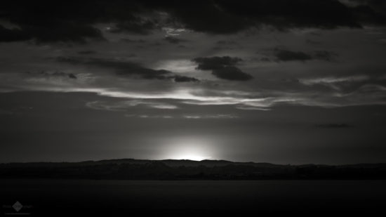 Sun Set (Monochrome Version)