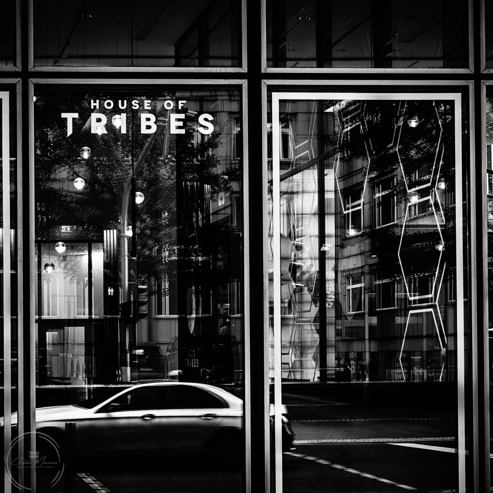 House of Tribes (Frankfurt Refractions #30)